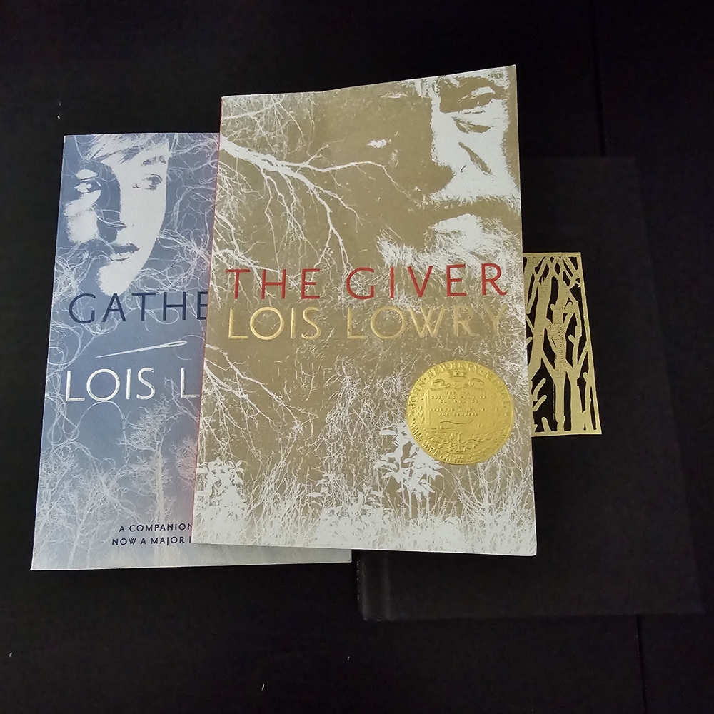 The Giver by Lois Lowry Books